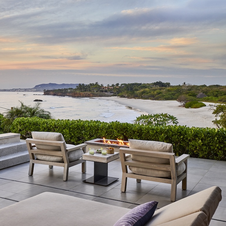 AUBERGE　award 44 Development | Auberge Collection