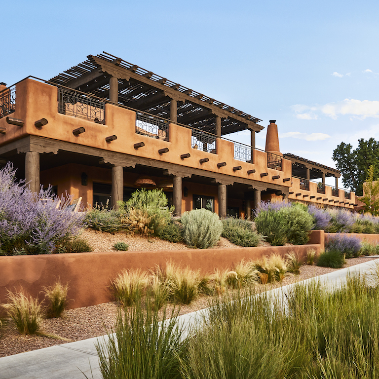 Transportation & Directions | Bishops Lodge | Auberge Collection