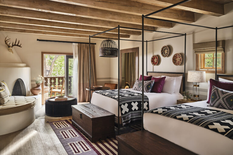 Grove View Double Queen Room in Santa Fe | Bishop's Lodge