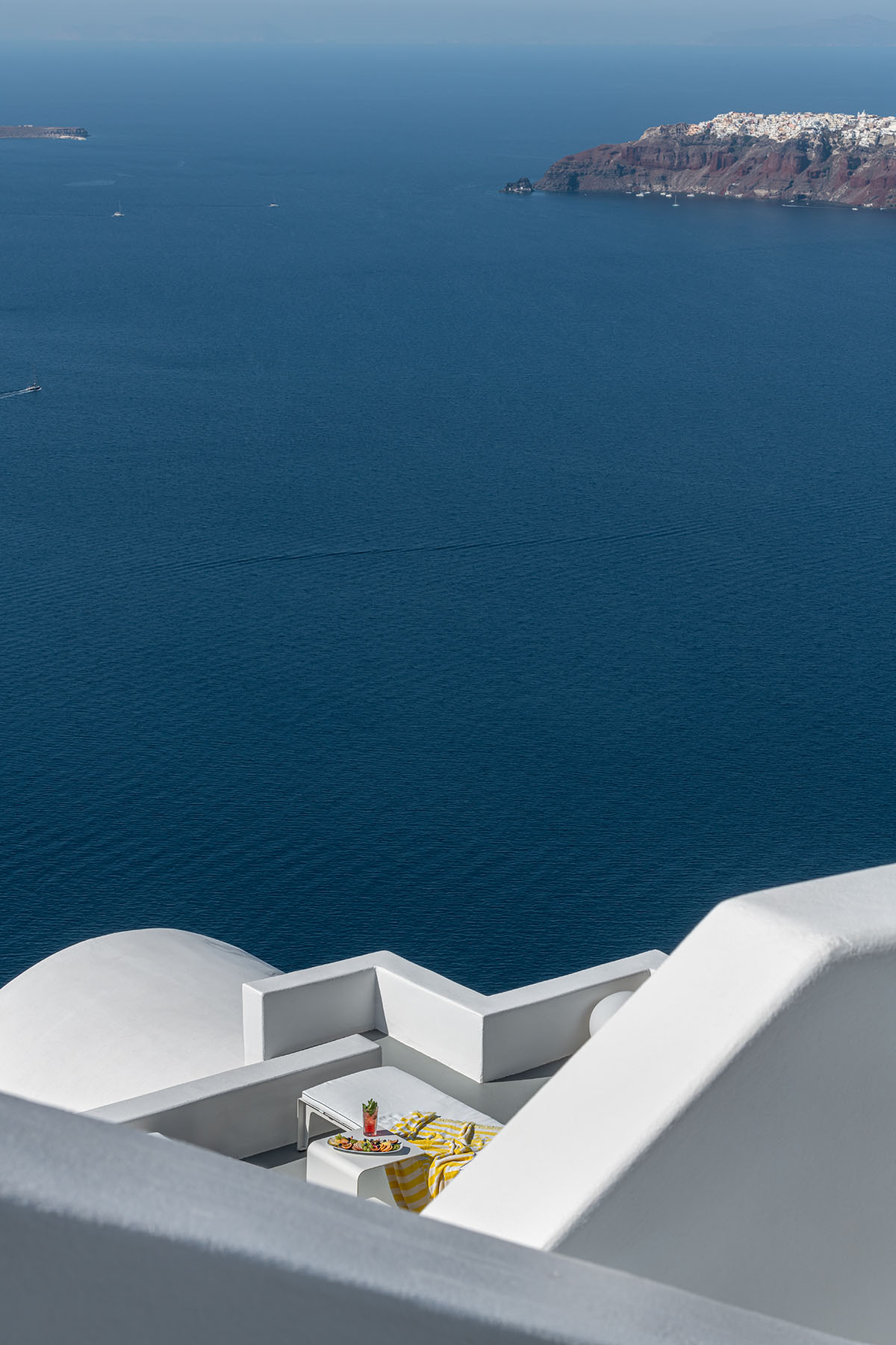 Grace Hotel Accommodations Gallery | Luxury Resort in Santorini, Greece