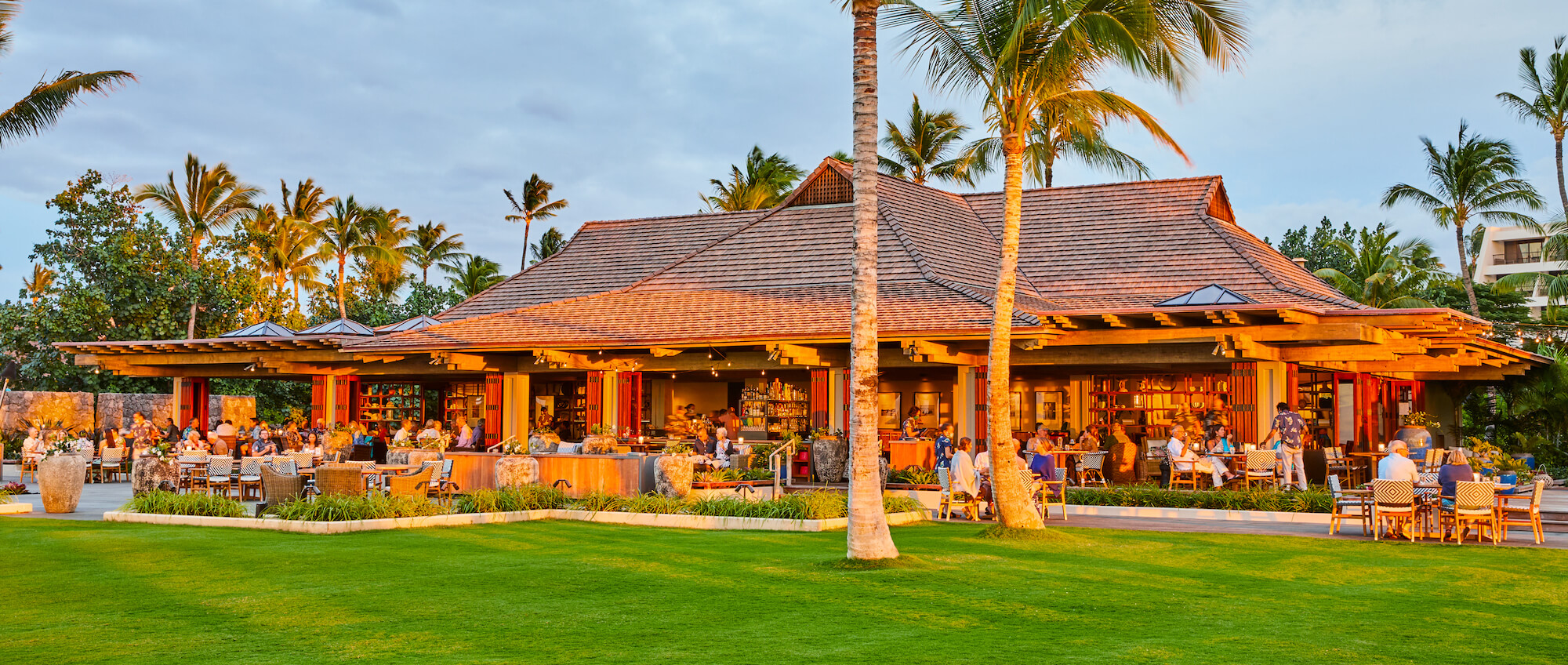 Dining at Mauna Lani CanoeHouse, HāLani, Hā Bar Auberge Resorts
