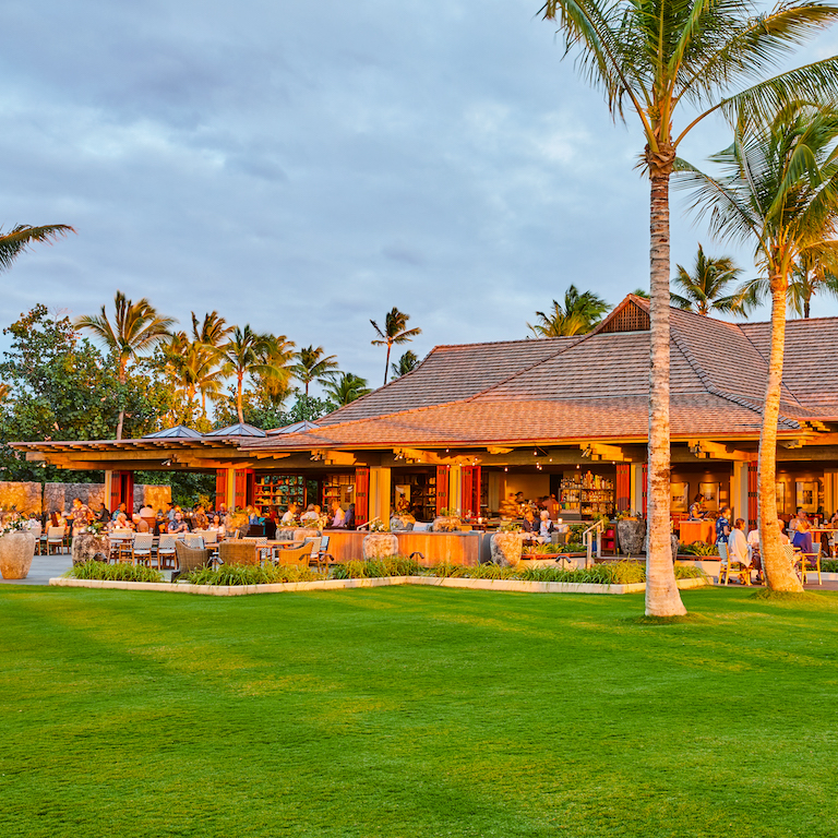 Dining At Mauna Lani | CanoeHouse, HāLani, Hā Bar - Auberge Resorts