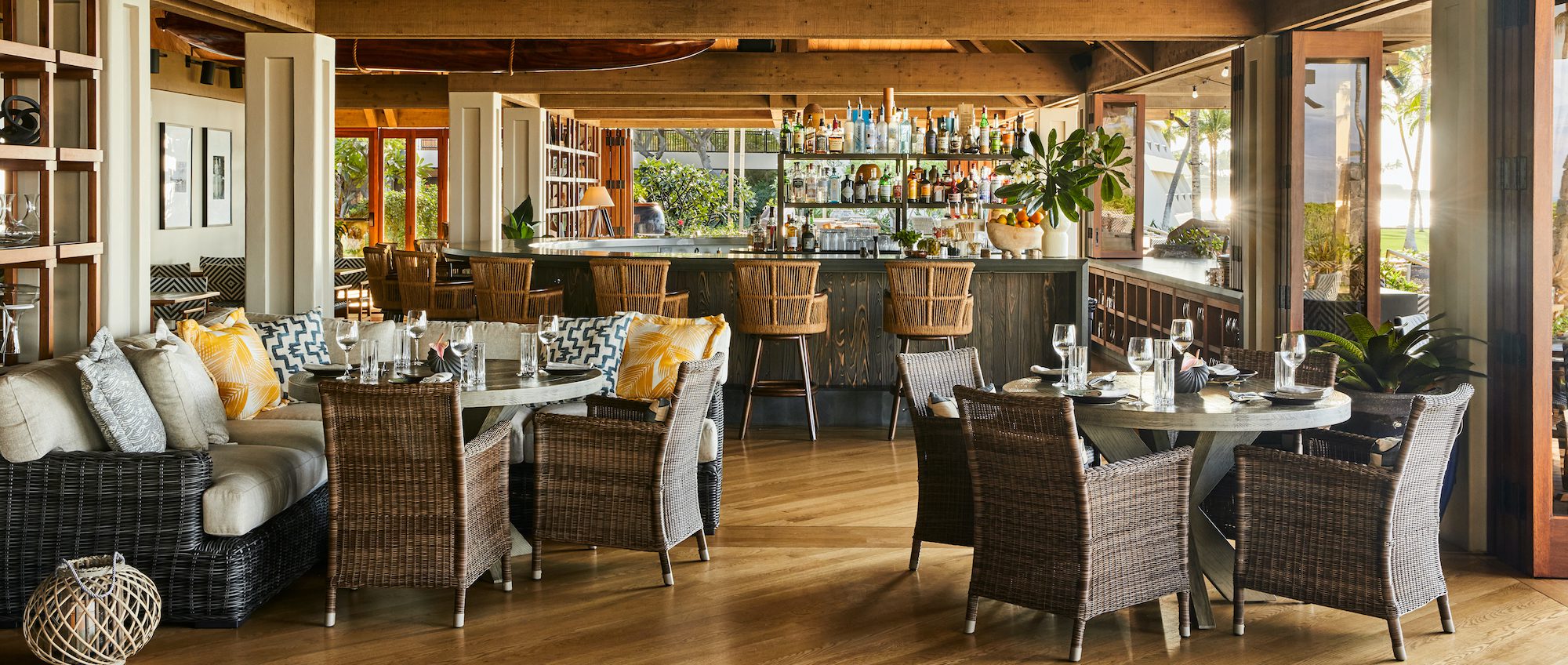 Dining at Mauna Lani CanoeHouse, HāLani, Hā Bar Auberge Resorts