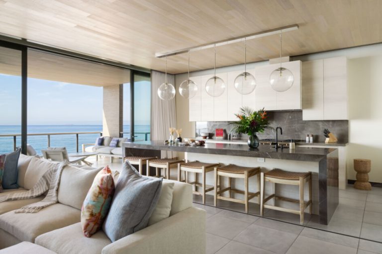 u*様 AUBERGE cruise 44 Two Bedroom Oceanfront Cliffside Residence with Hot Tub - Susurros