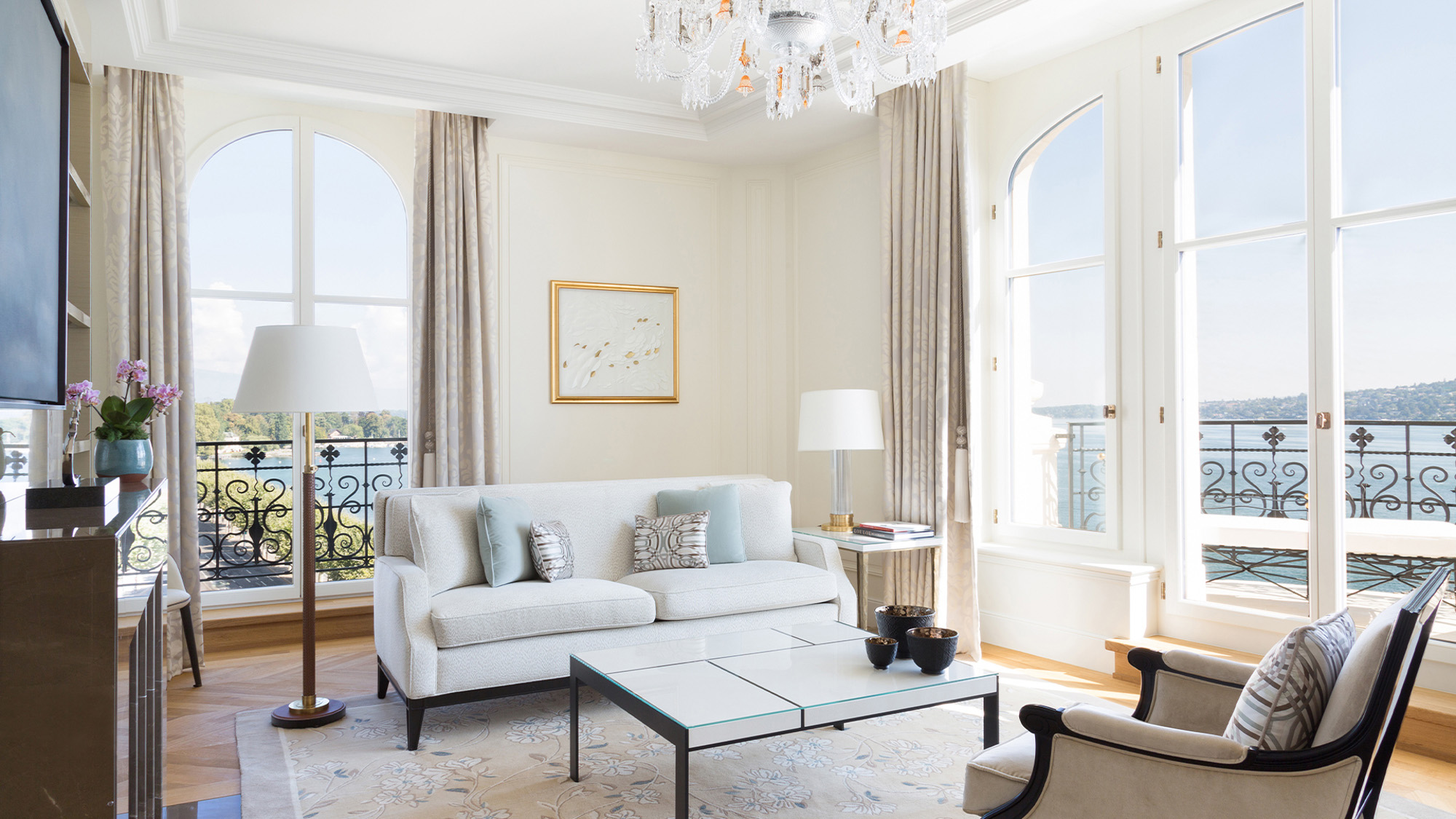 All-Suite Privacy at The Woodward Geneva